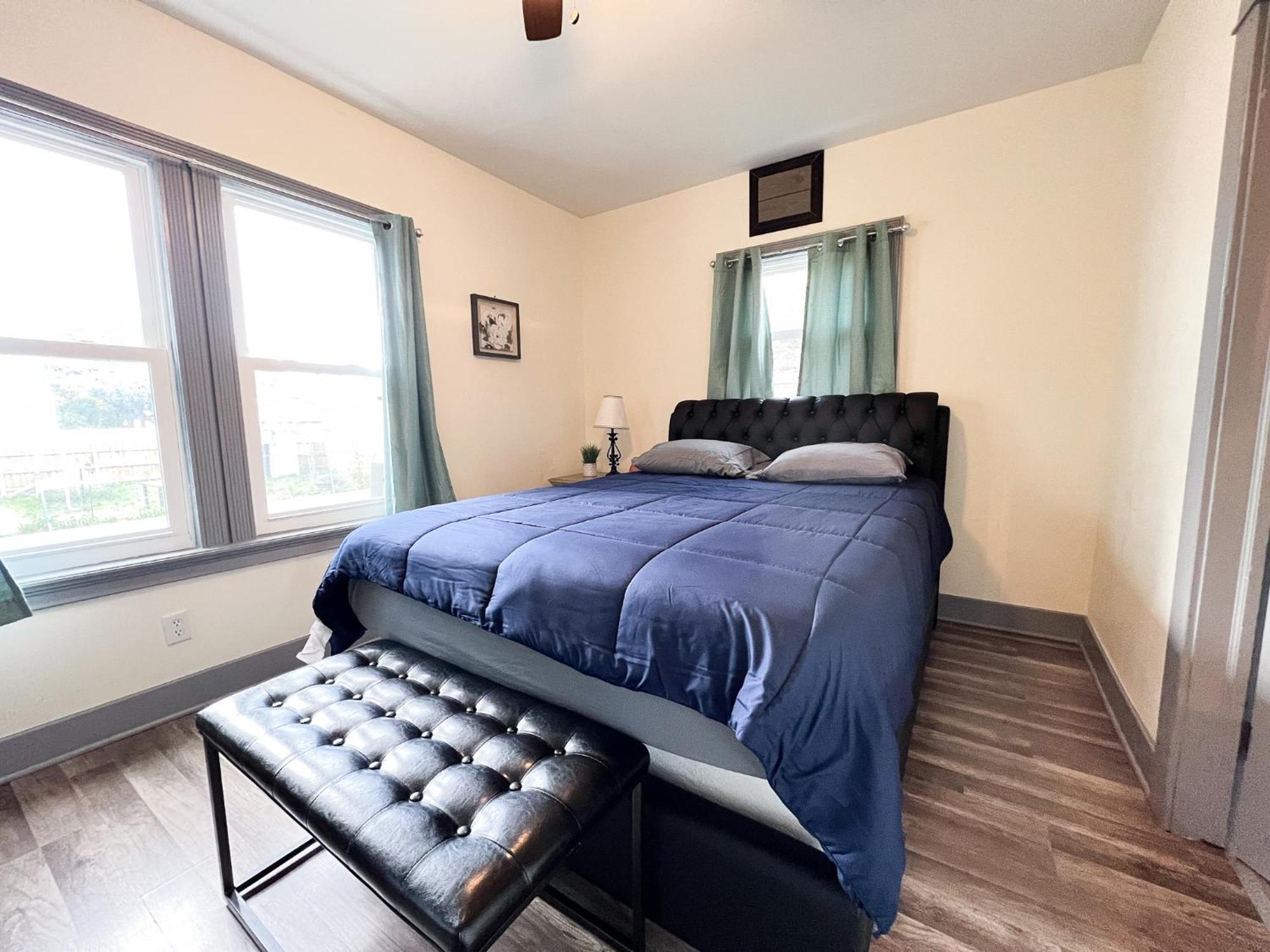 Centrally Located 5Br House In Niagara Falls Exterior foto
